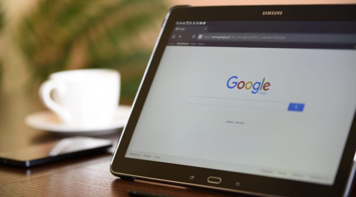 Black samsung tablet on google page