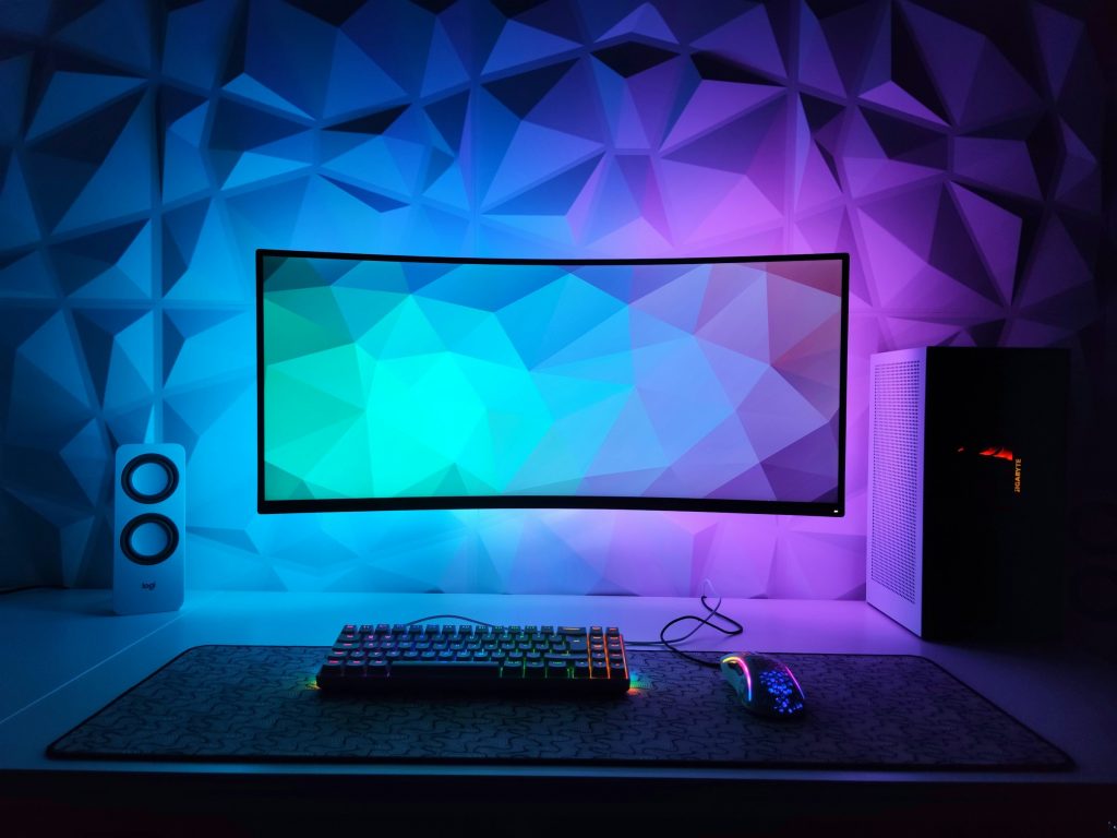 Building Your Dream Setup? Here's How to Find the Right Computer Store